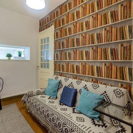 Charming Apartment In The Heart Of Plaka Athens Exterior photo